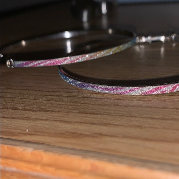 Hoops - Picture 2 of 4